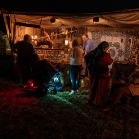 Mittelaltermarkt nachts