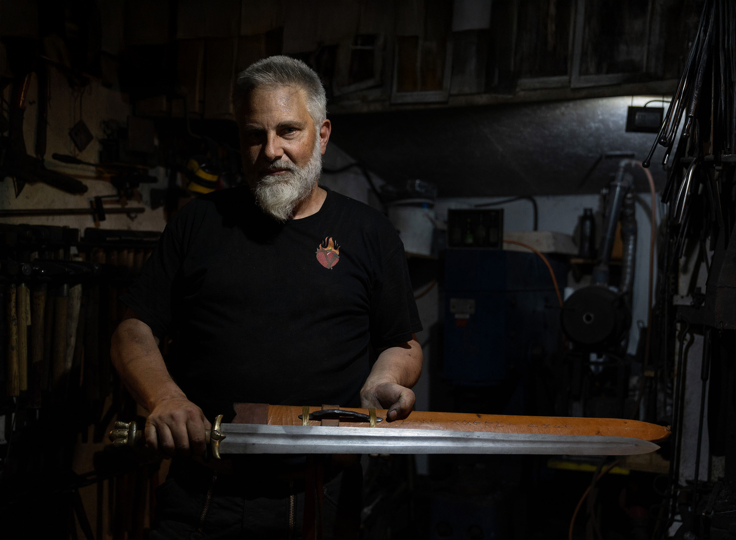 Bruno Staub am Amboss — Schmieden aus Leidenschaft